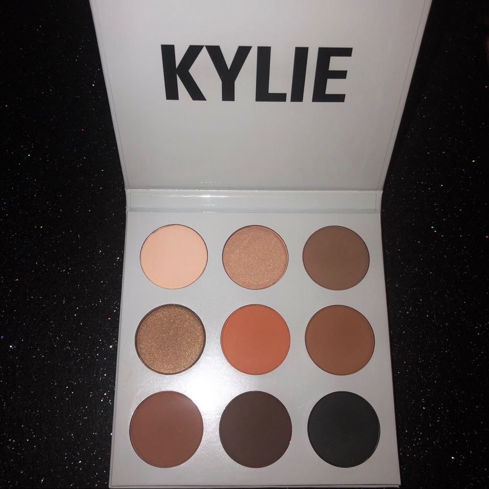 KYLIE THE BRONZE PALETTE